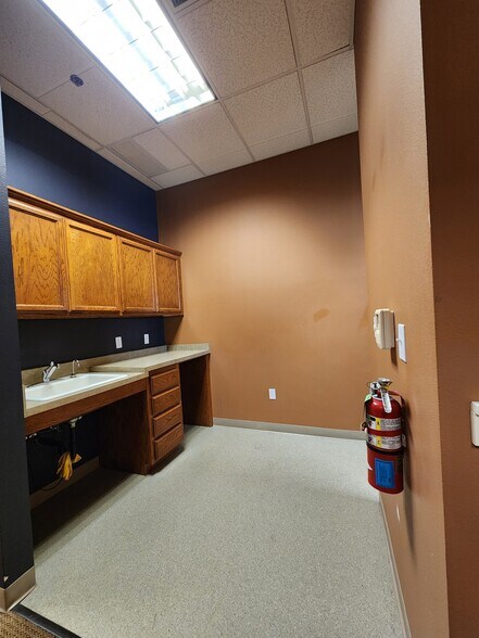 More Photos Of 180 Lithia Way, Ashland Office Residential For Sale