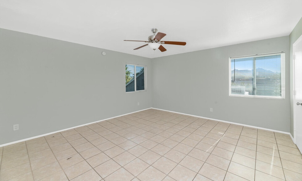 More Photos Of 316 E Vogel Ave, Phoenix Apartments For Sale