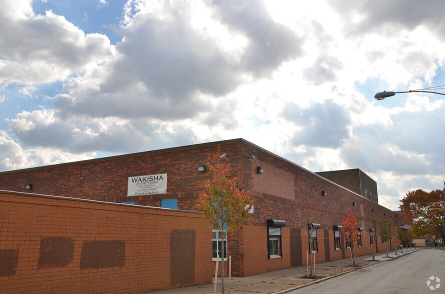 More Photos Of 900 W Jefferson St, Philadelphia Office For Lease