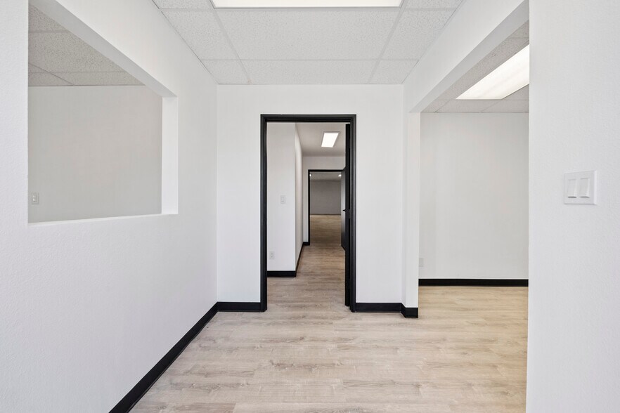 More Photos Of 916 N Wilmington Blvd, Wilmington Warehouse For Sale