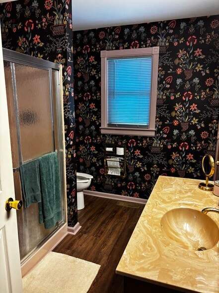 More Photos Of 205 Grandview Dr, Frankfort Religious Facility For Sale