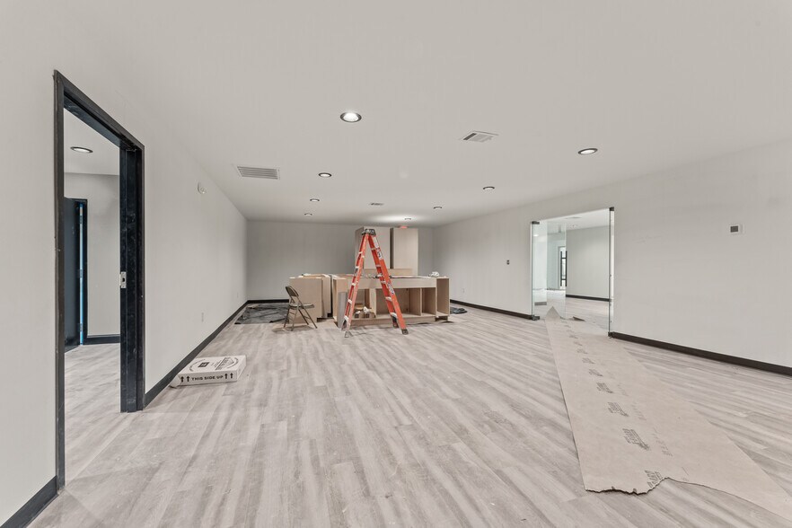 More Photos Of 2726 Continental Dr, Baton Rouge Medical For Lease