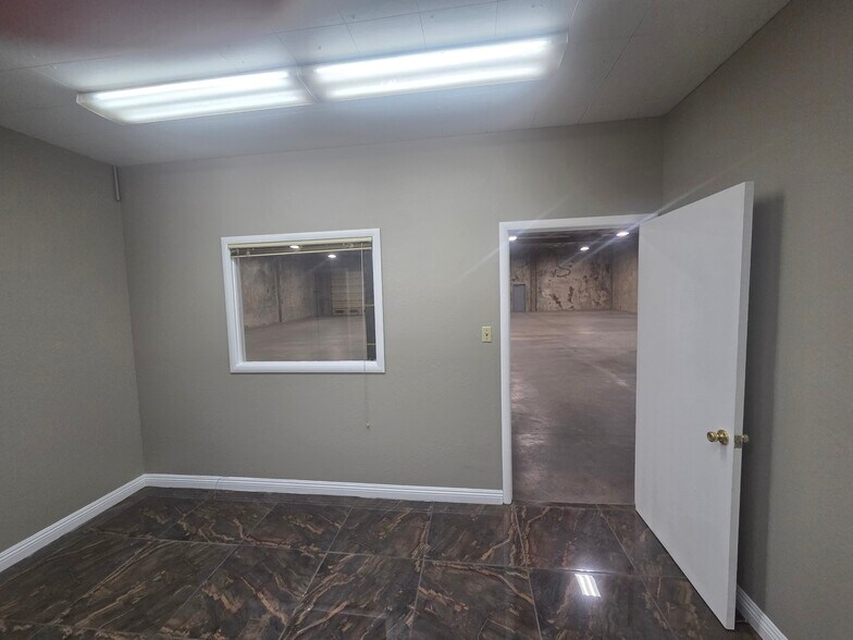 More Photos Of 4101 Franklin Blvd, Sacramento Warehouse For Lease