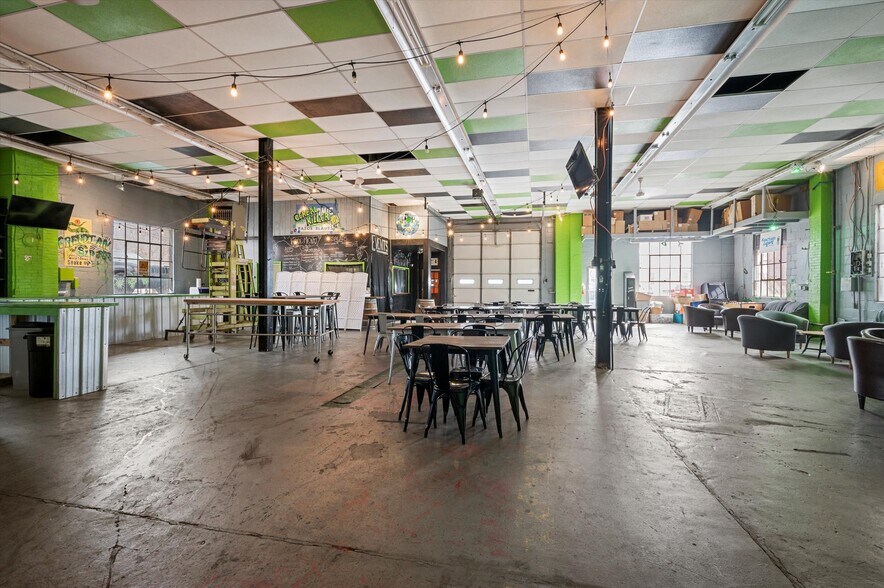 More Photos Of 138 S Market St, New Wilmington Storefront For Sale