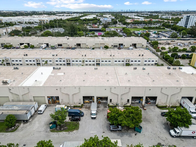 More Photos Of 10900 NW 21st St, Miami Warehouse For Sale