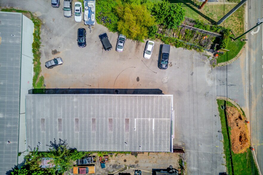 More Photos Of 5280 Atlanta Hwy, Alpharetta Auto Repair For Sale