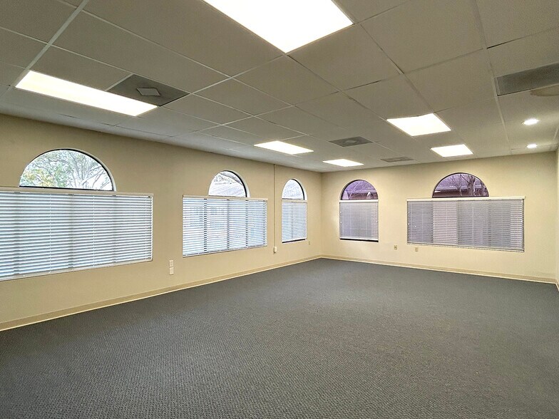 More Photos Of , Clearwater Office For Sale