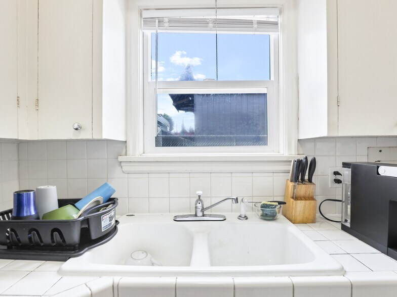 More Photos Of 7231 NE M L King Blvd, Portland Apartments For Sale