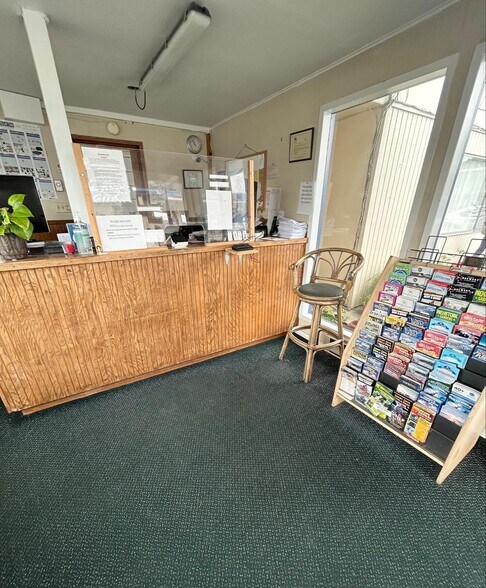 More Photos Of 1593 US 101 Hwy, Reedsport Hotel For Sale