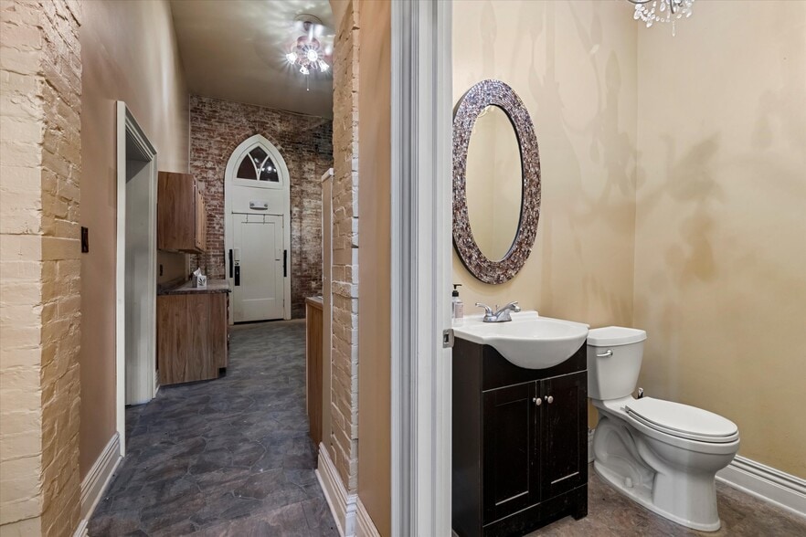 More Photos Of 127-131 W Market St, Cadiz Storefront Retail Residential For Sale