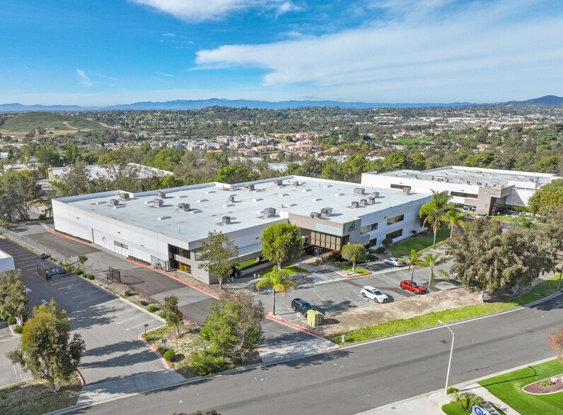 Primary Photo Of 2465 Ash St, Vista Manufacturing For Sale