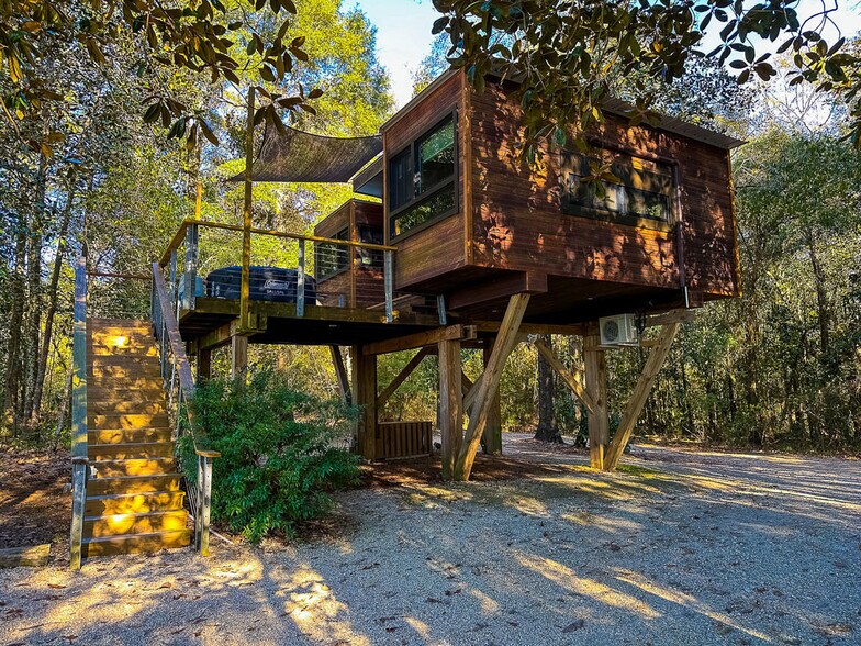 More Photos Of 7009 Creek Stone Rd, Milton Lodge Meeting Hall For Sale