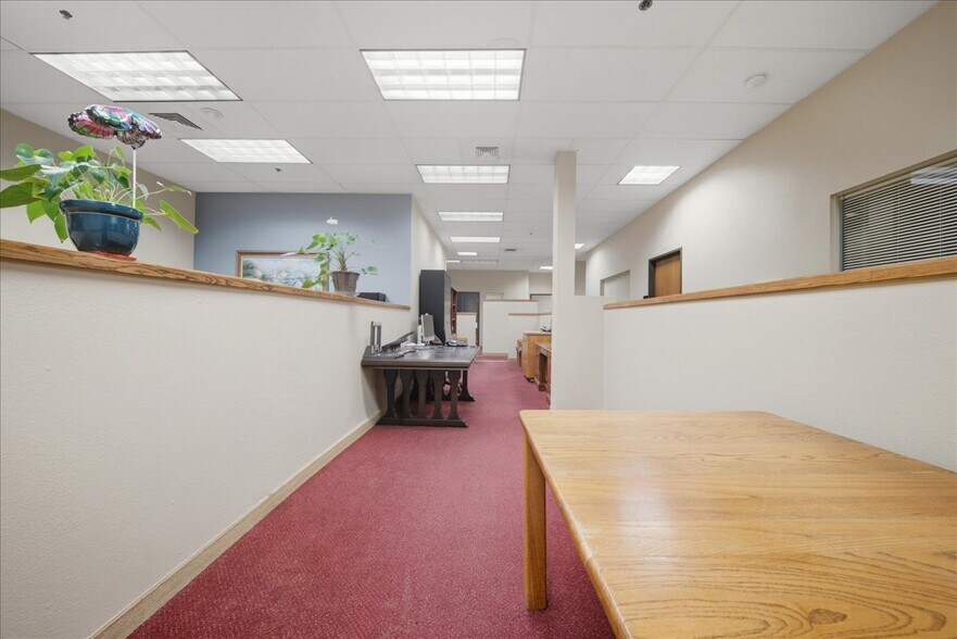 More Photos Of 700 University Ave, Sacramento Office For Lease