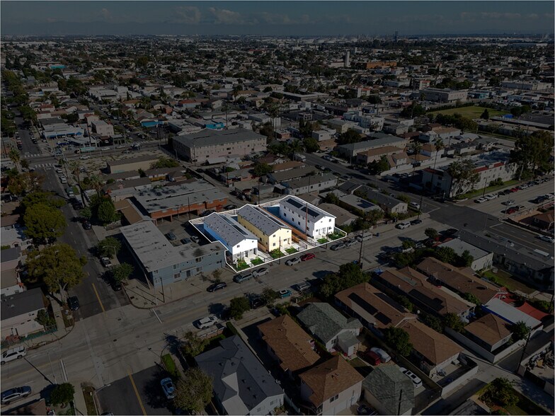 Primary Photo Of 815 G St, Wilmington Apartments For Sale