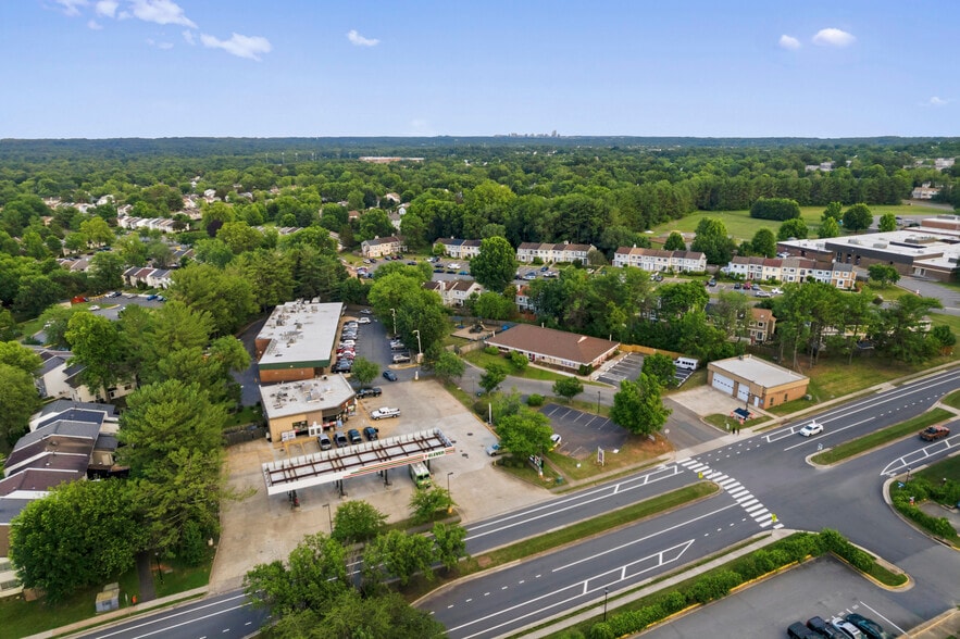 More Photos Of 83 Sugarland Run Dr, Sterling Daycare Center For Lease