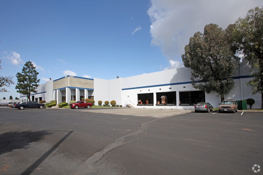 More Photos Of 14647-14667 Northam St, La Mirada Warehouse For Lease