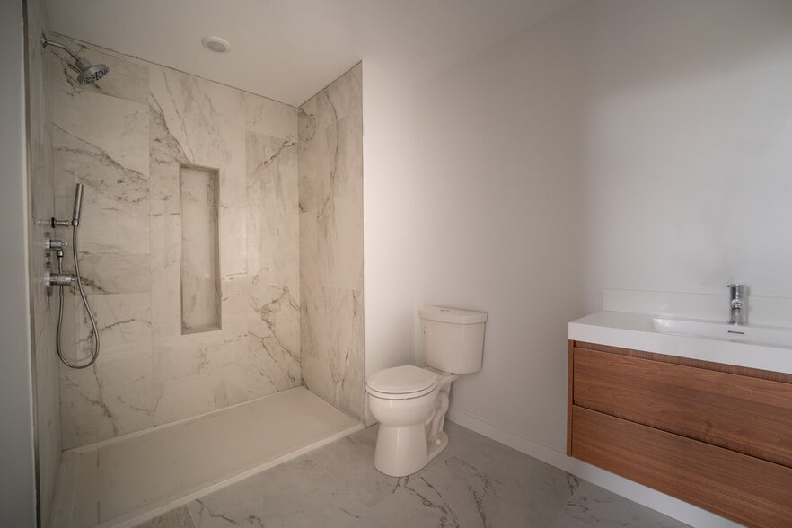 More Photos Of 13 Warwick St, Somerville Apartments For Sale