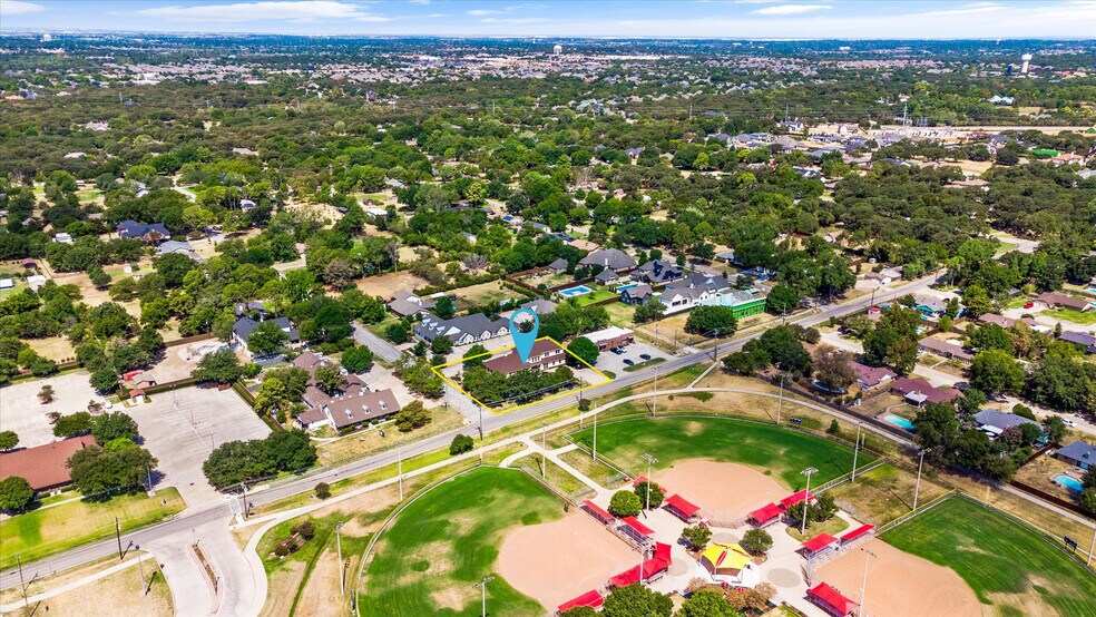 More Photos Of 5316 Bransford Rd, Colleyville Office For Sale