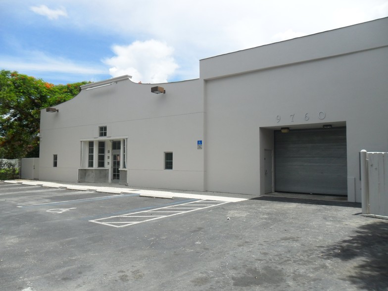 Primary Photo Of 9760 E Indigo St, Miami Flex For Lease