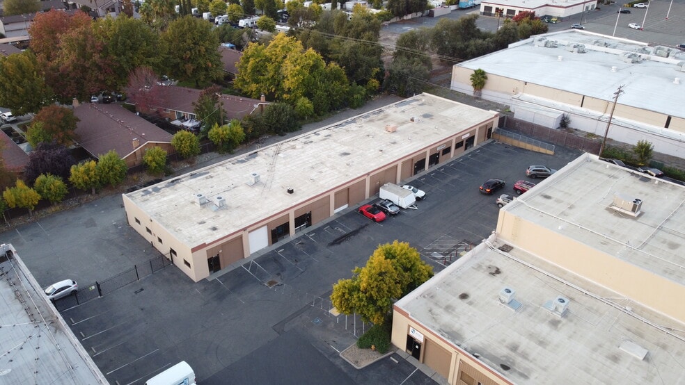 More Photos Of 5051 College Oak Dr, Sacramento Unknown For Lease