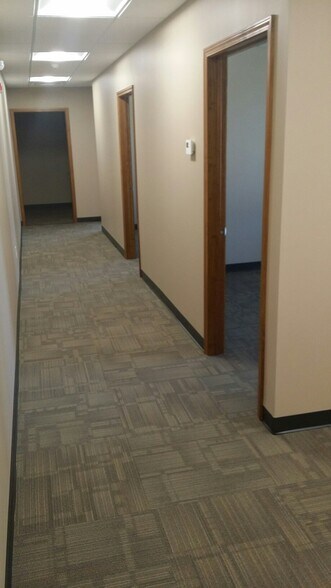 More Photos Of 4505 N Illinois St, Swansea Office For Lease