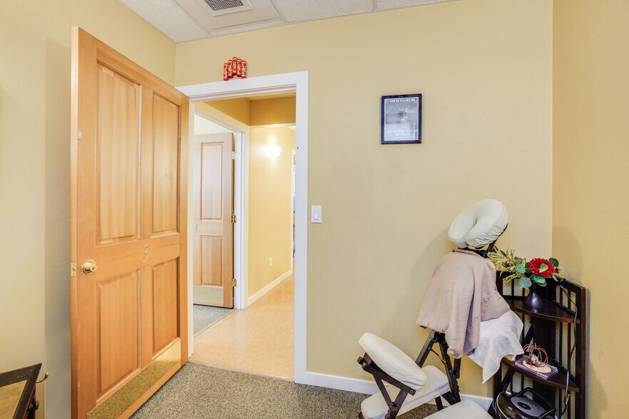 More Photos Of 1712 12th, The Dalles Medical For Sale