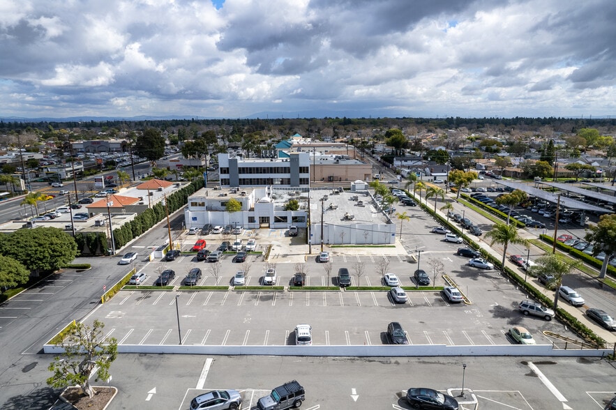 More Photos Of 2921 Palo Verde Ave, Long Beach Unknown For Sale