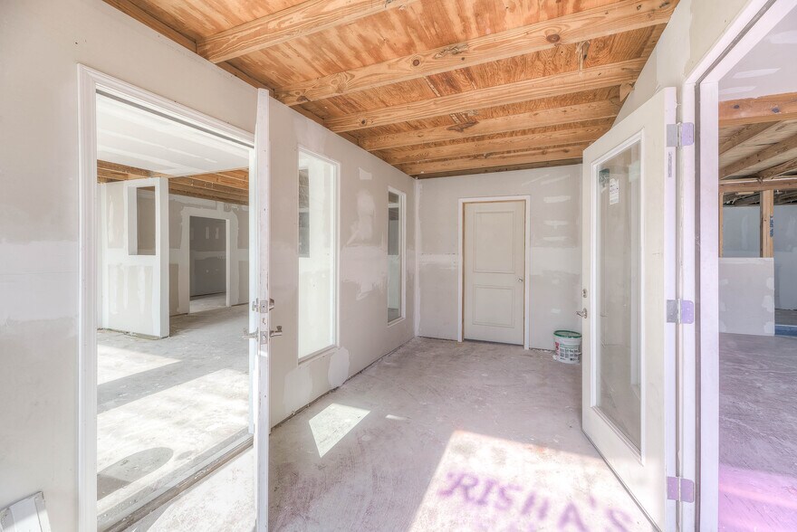 More Photos Of 4129 US-59 Hwy, Livingston Truck Terminal For Lease