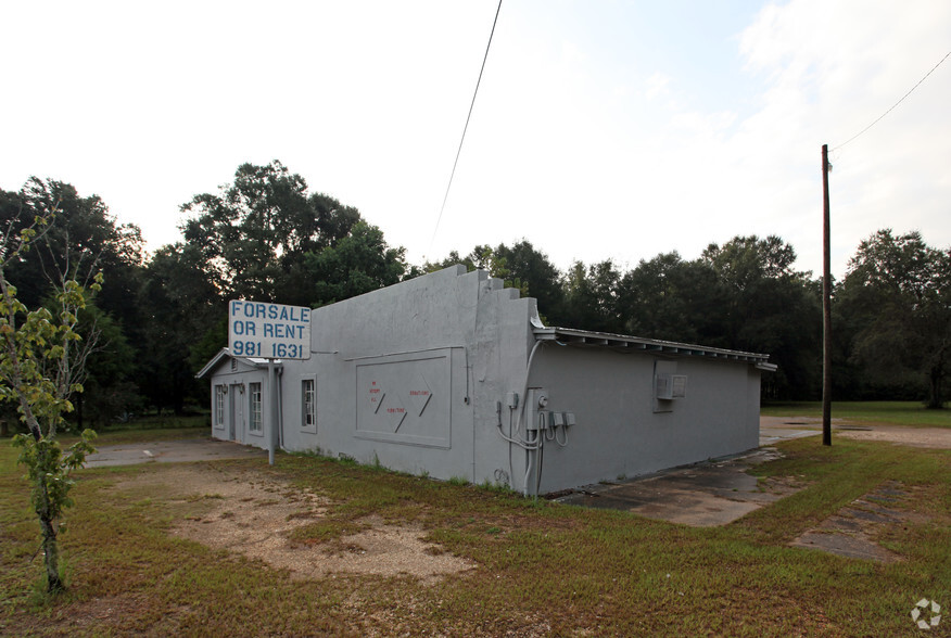 Primary Photo Of 7783 Us-90 Hwy, Milton Freestanding For Lease