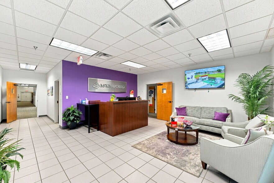 More Photos Of 1365 Hamlet Ave, Clearwater Flex For Lease