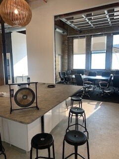 More Photos Of 1044-1048 W Kinzie St, Chicago Office For Lease