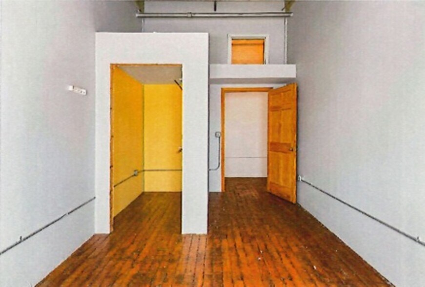 More Photos Of 669 Elmwood Ave, Providence Apartments For Sale