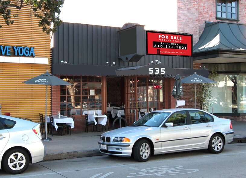 Primary Photo Of 535 S Lake Ave, Pasadena General Retail For Sale