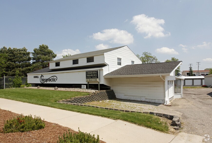 Primary Photo Of 721 S Michigan Ave, Howell Office Residential For Sale