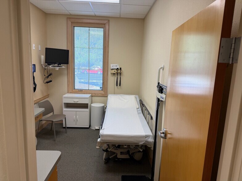 More Photos Of 1155 NW 64th Ter, Gainesville Medical For Sale