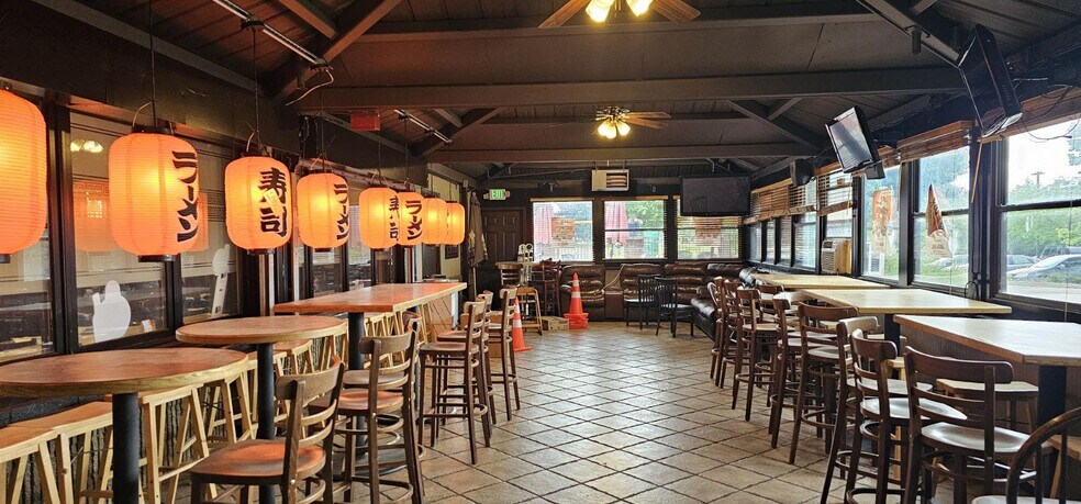 More Photos Of 165 E Boardwalk Dr, Fort Collins Restaurant For Sale