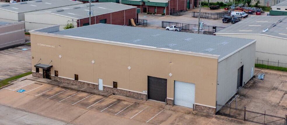 Primary Photo Of 11050 W Little York Rd, Houston Warehouse For Sale