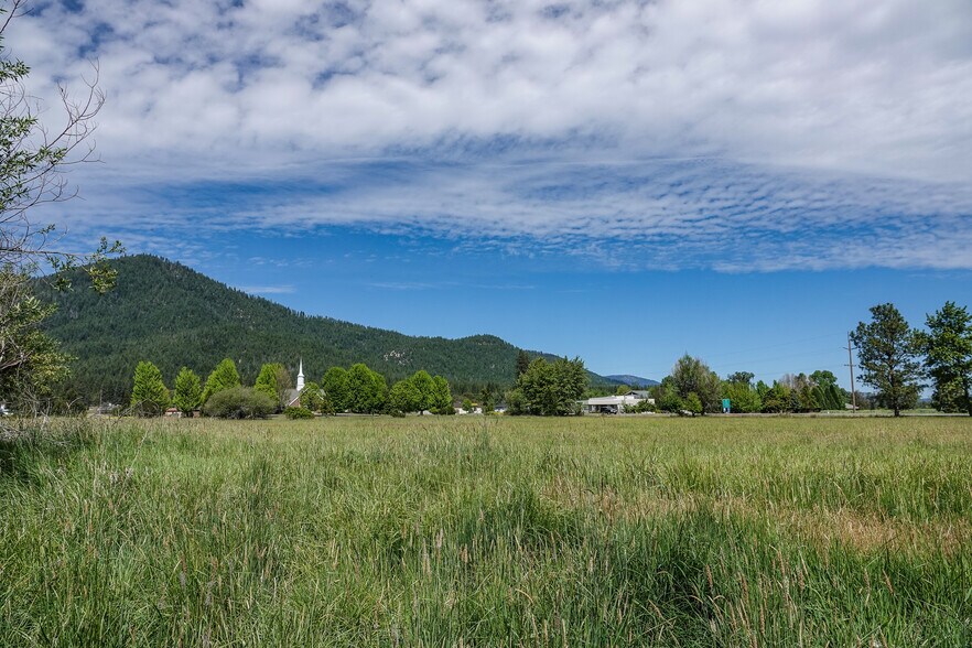 More Photos Of 0 Highway 3, Etna Land For Sale