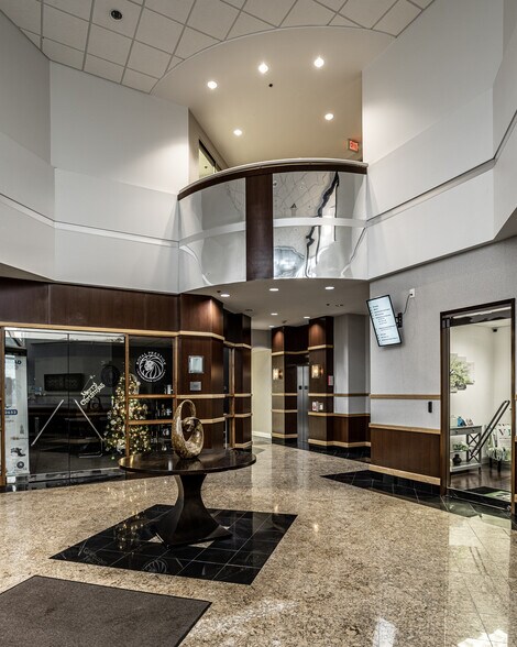 More Photos Of 777 Beachway Dr, Indianapolis Medical For Lease