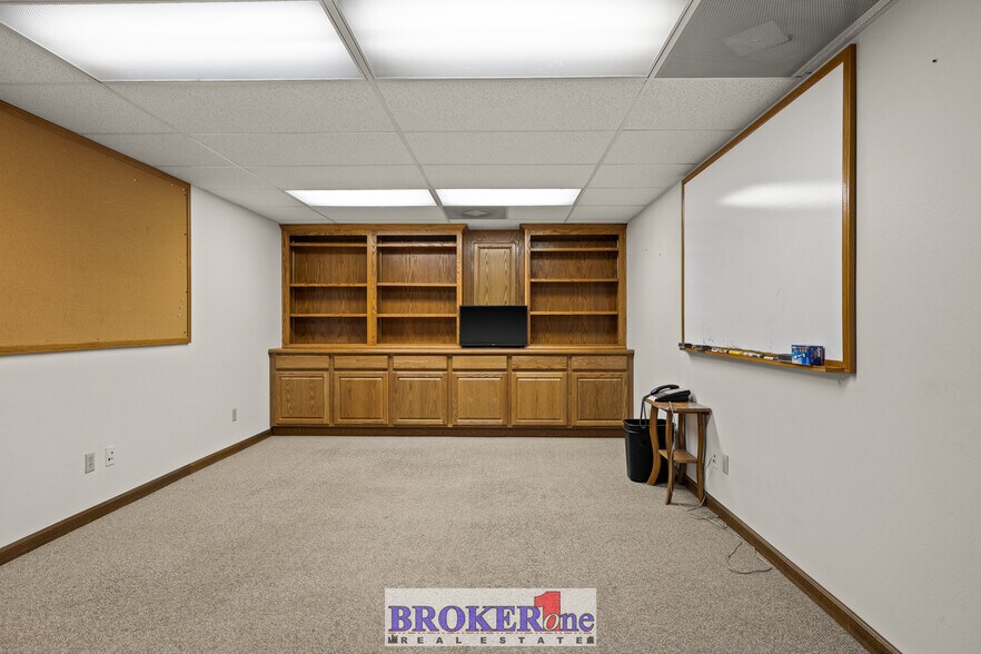 More Photos Of 5720 W Yellowstone Hwy, Casper Industrial For Sale