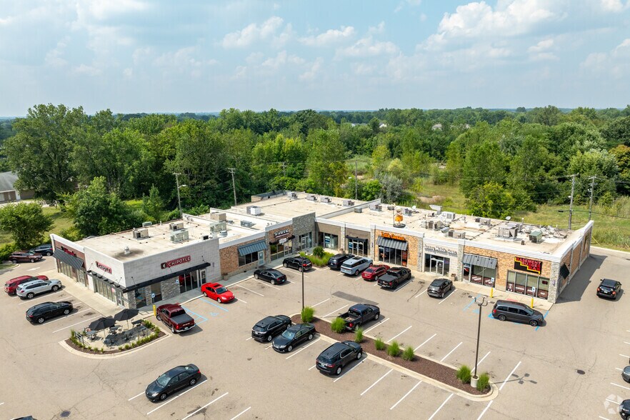 More Photos Of 42400-42454 Ford Rd, Canton Township Freestanding For Lease