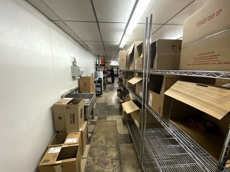 More Photos Of 2400 S Business 45, Corsicana Industrial For Sale