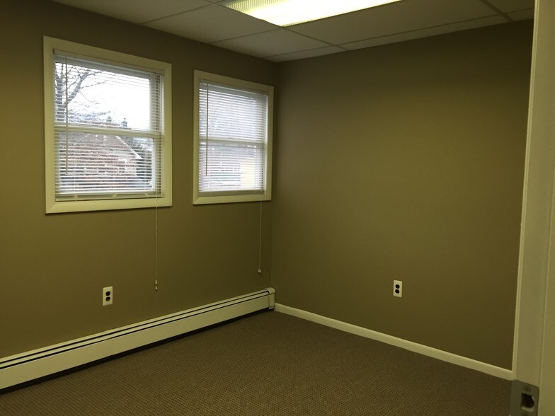 More Photos Of 16 Tyson Pl, Bergenfield Office Residential For Sale