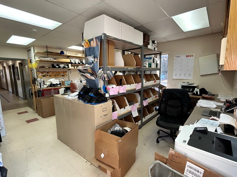 More Photos Of 1985 Barnum Ave, Stratford Medical For Sale