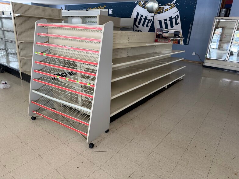 More Photos Of 156 S Flynn Rd, Westville Storefront For Lease