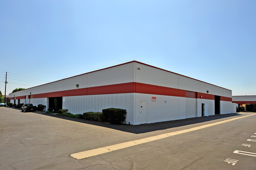 Primary Photo Of 9001 Oso Ave, Chatsworth Industrial For Lease