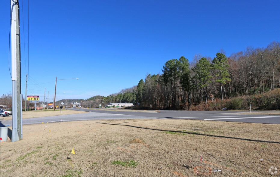 More Photos Of 3340 Pelham Pky, Pelham Land For Lease