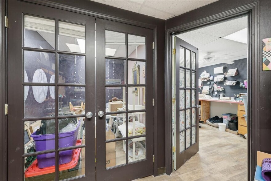 More Photos Of 1215 Meade Ave, Prosser Storefront For Sale