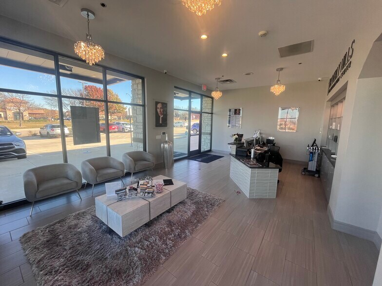 More Photos Of 4560 Heritage Trace Pky, Fort Worth Storefront For Lease