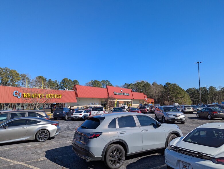 More Photos Of 5402-5412 Covington Hwy, Decatur Unknown For Lease